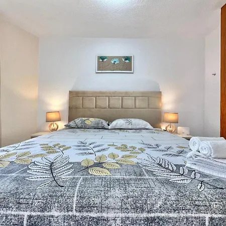 Apartment Torres De Yomely - Y10f *